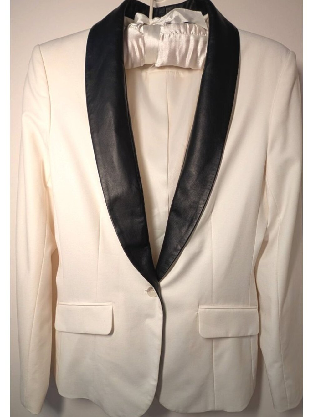 Elizabeth and James Ivory Tuxedo Blazer, Leather Shawl Collar, Women Size 8